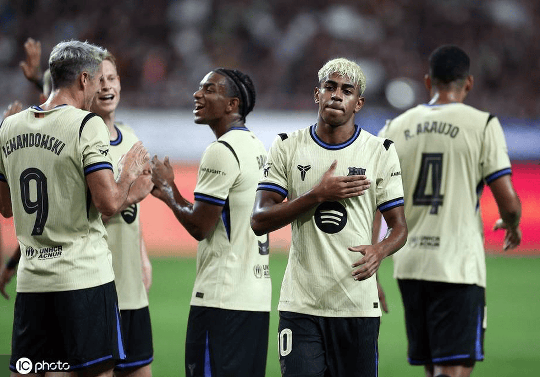 巴塞罗那主场豪胜,迎来联赛连胜对手 巴塞罗那主场豪胜,迎来联赛连胜对手