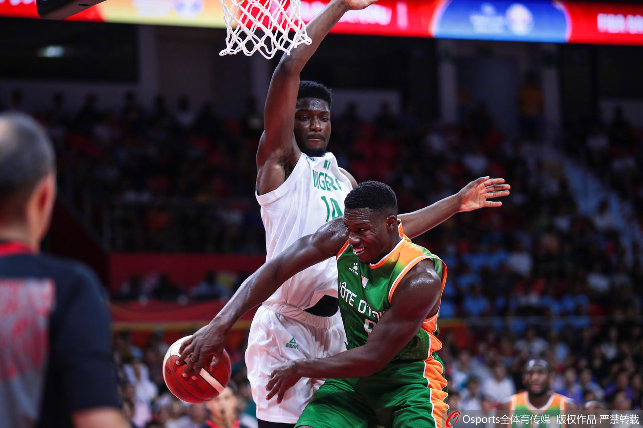 陕西男篮在昨天比赛中击败对手,赢得了比赛结果